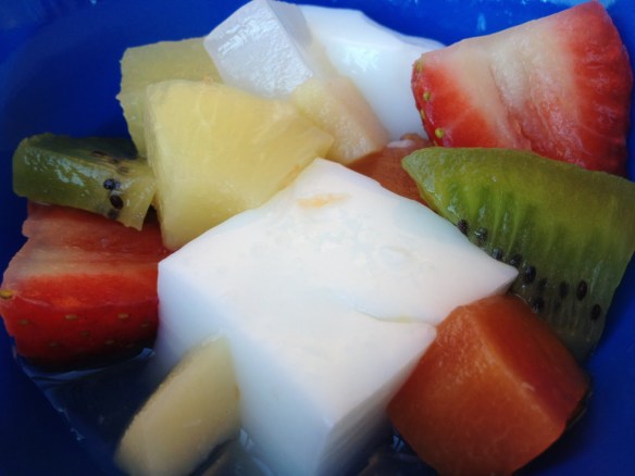 Almond jello with fruit
