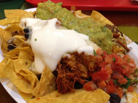 Al pastor super nachos La Tortilla