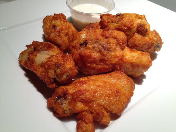 Spicy buffalo wings Round Table Pizza